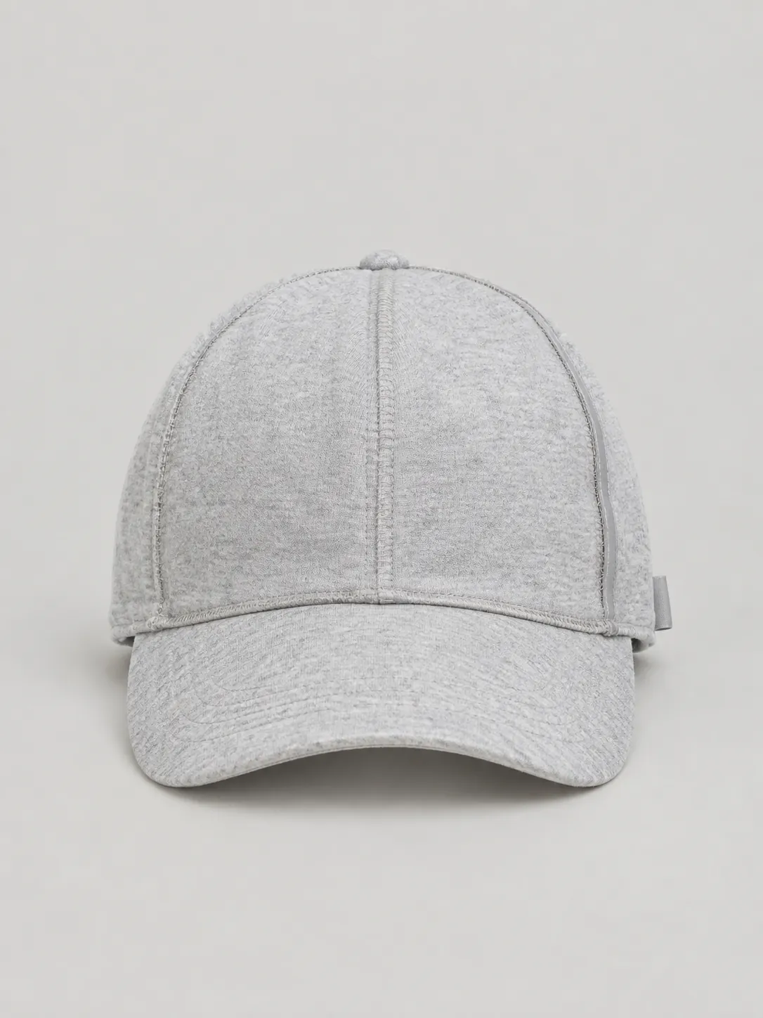 Ash Low Cap, framifrån
