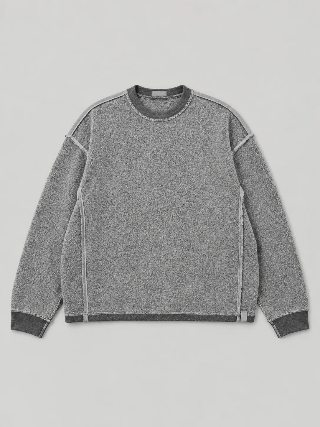 Drop-Shoulder Crew, set indefra