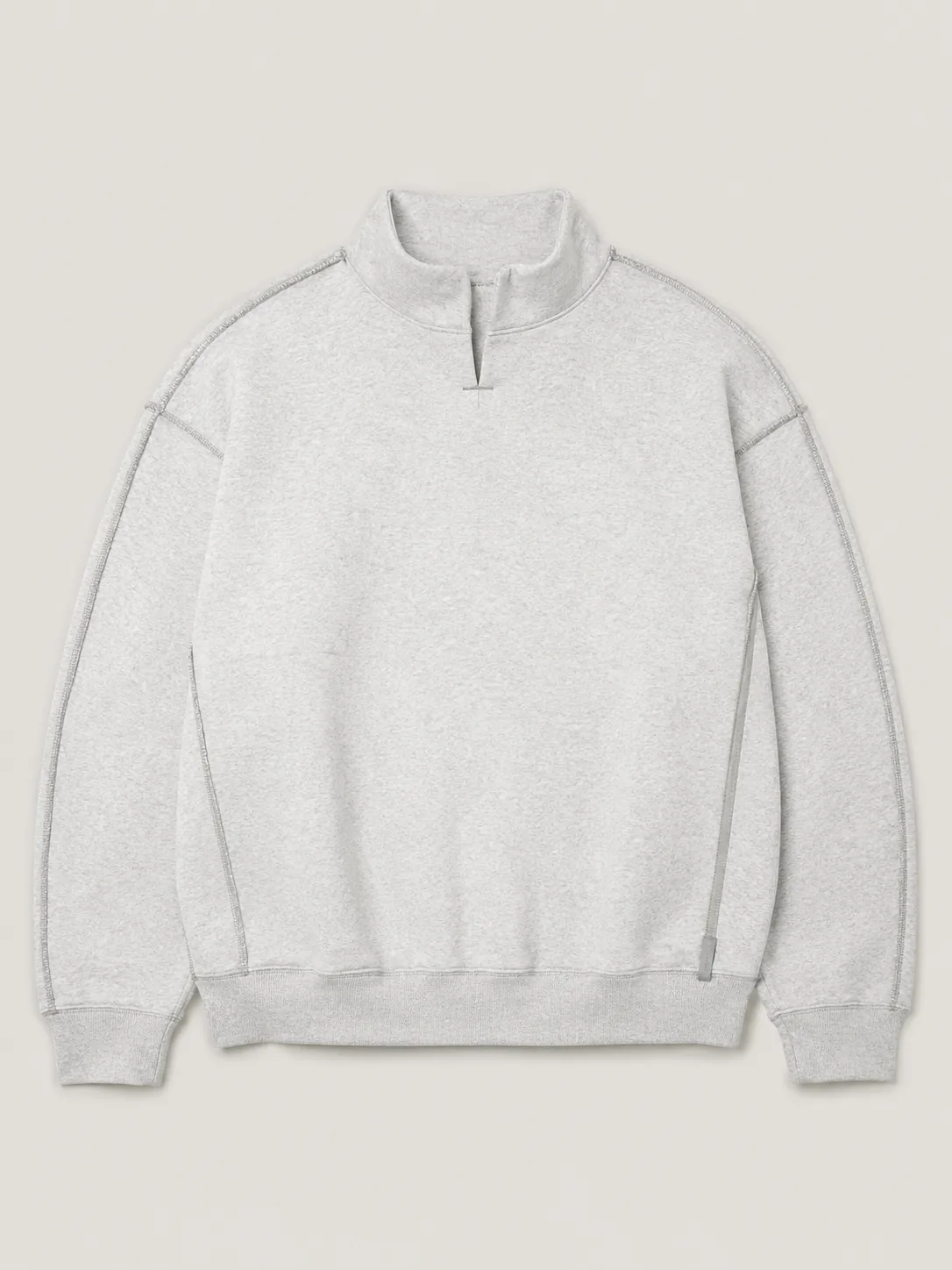 Mock Neck Split, set forfra