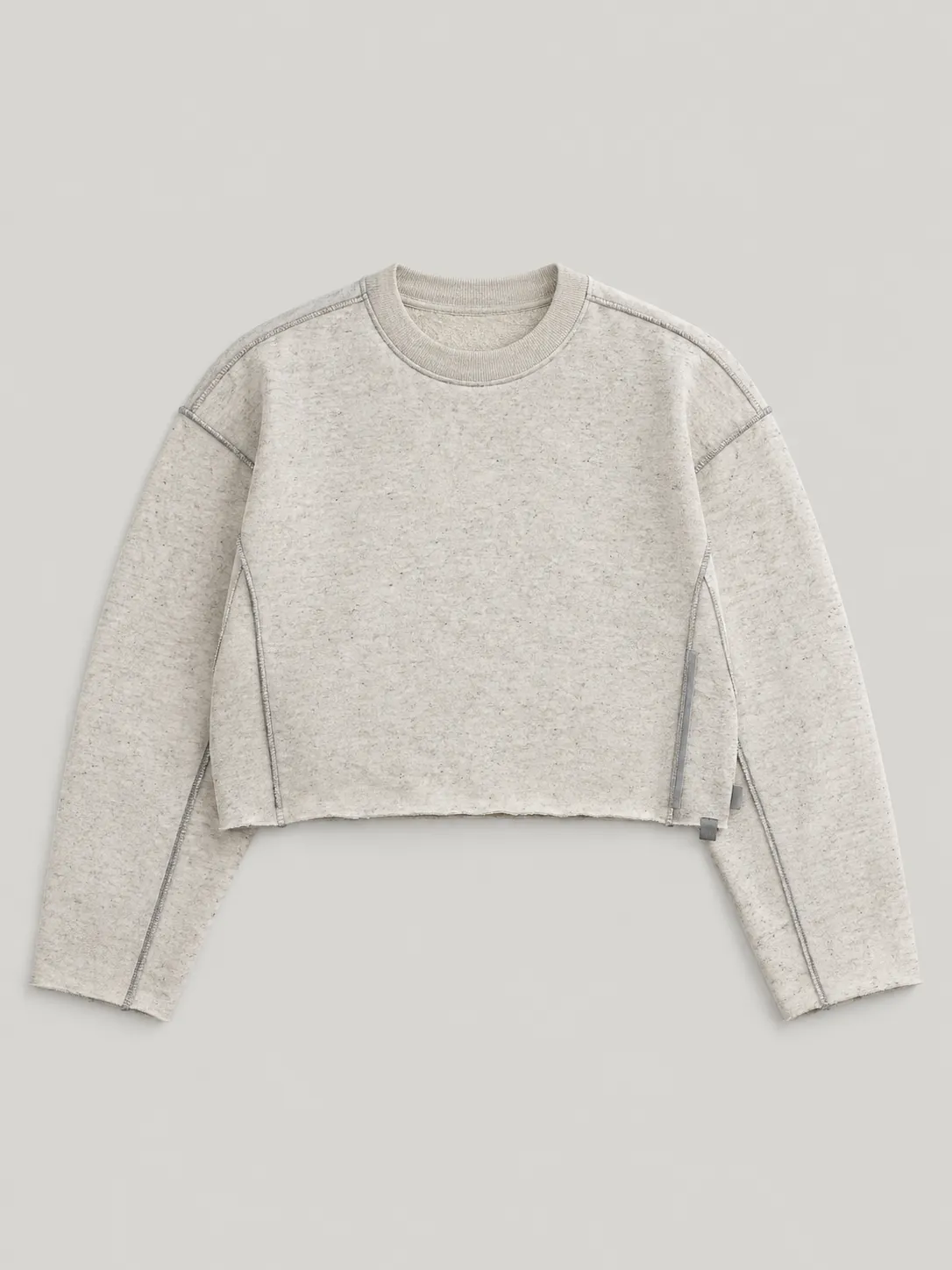 Raw-Edge Crop Crew, set forfra
