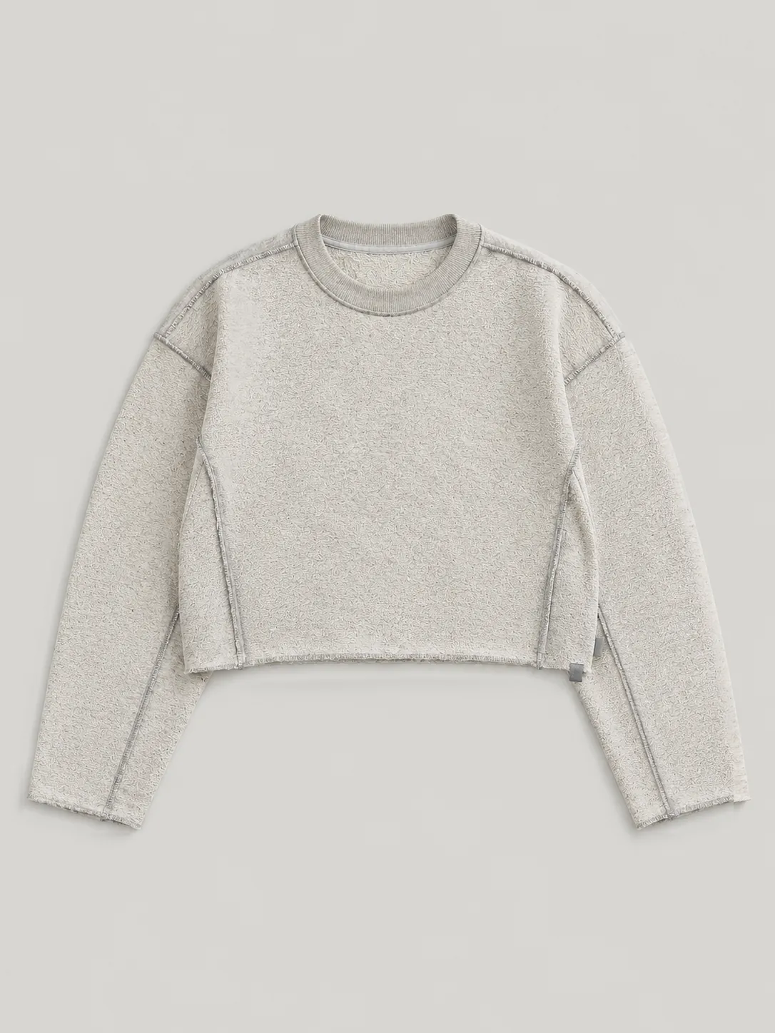 Raw-Edge Crop Crew, set indefra